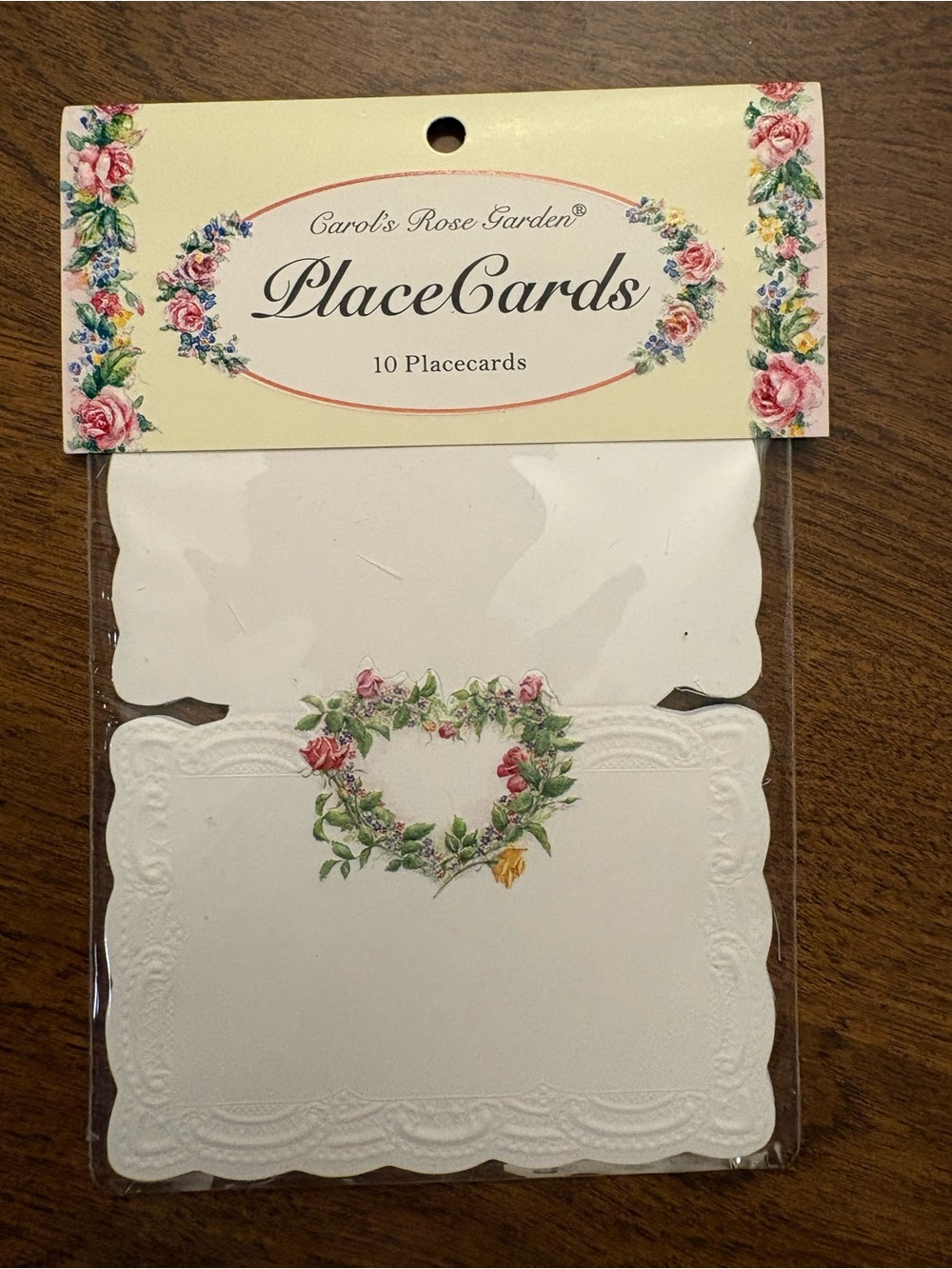 Carol's Rose Garden White Floral Heart Place Cards - 10 Pack